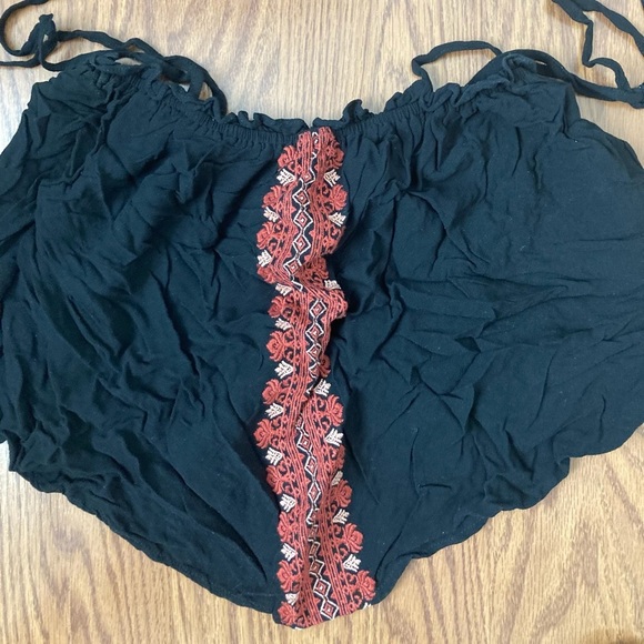 Forever 21 Woman's Crop Top- EUC - Picture 1 of 3